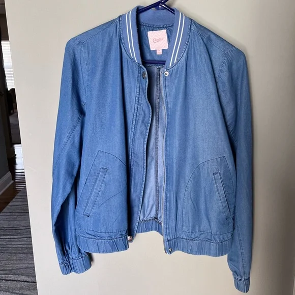 💙Candie’s Demi Jacket 💙 - Picture 5 of 6